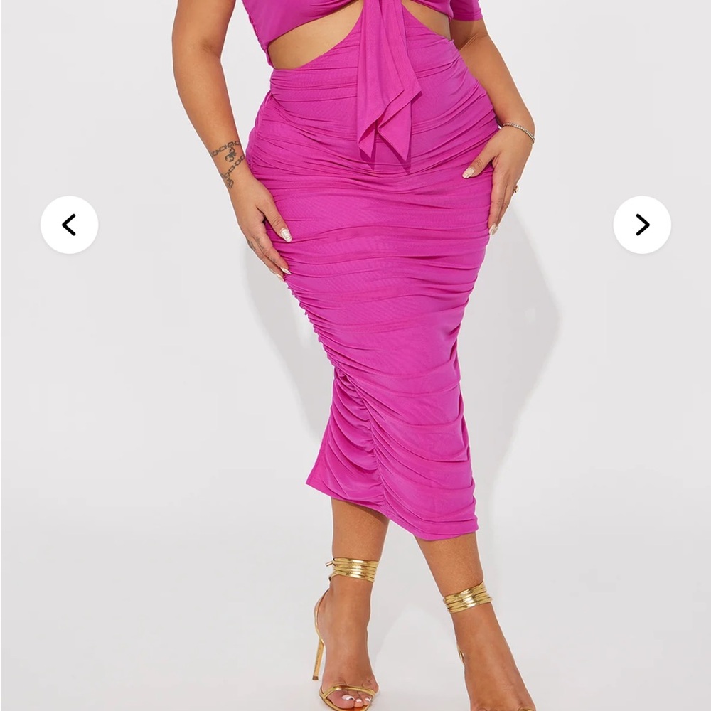 Fashion Nova Pink Ruched Pencil Midi Skirt